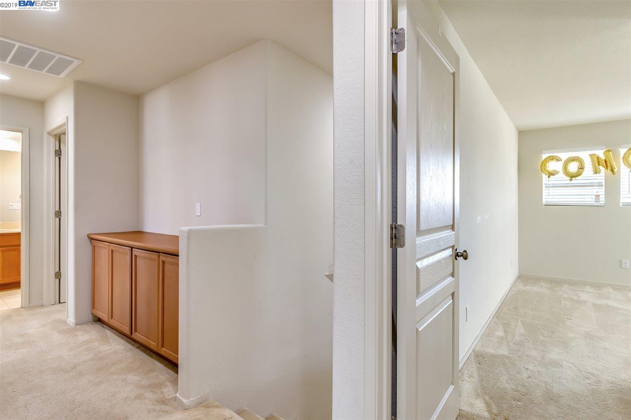 Lathrop Ca 95330 445 000 Www Angelicarobles Com Mls 40865013